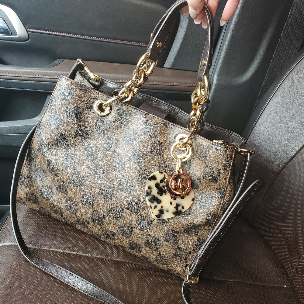 Michael kors purse